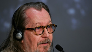 Gary Oldman se declara "hipercr&iacute;tico" de su trabajo tras ofender a fans de "Harry Potter"