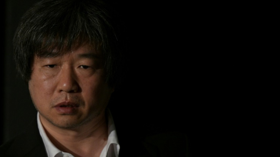 "La delaci&oacute;n est&aacute; convirti&eacute;ndose en el motor de la sociedad china", seg&uacute;n el cineasta Wang Bing