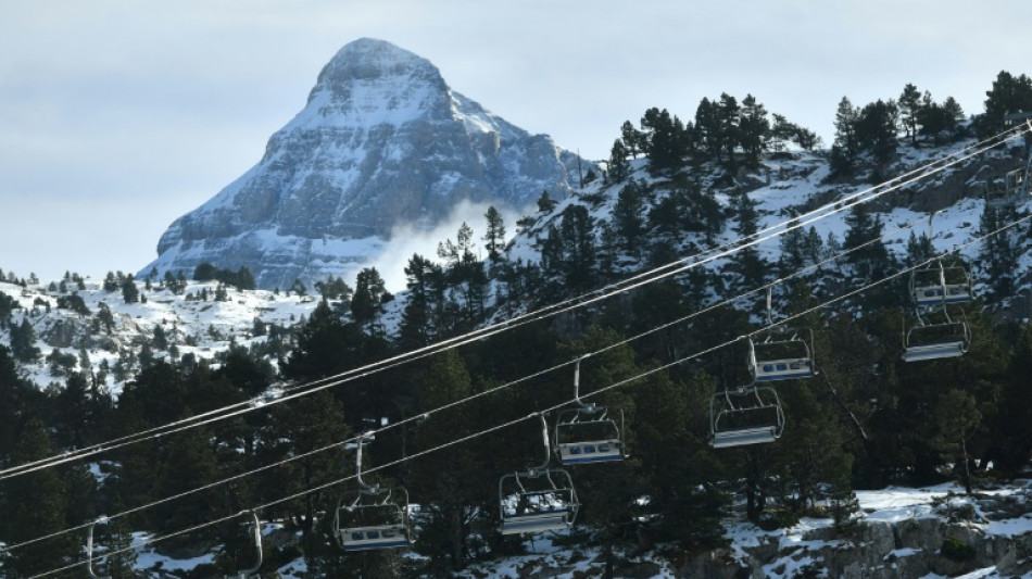 Muere una adolescente espa&ntilde;ola tras caer durante una excursi&oacute;n en los Pirineos franceses