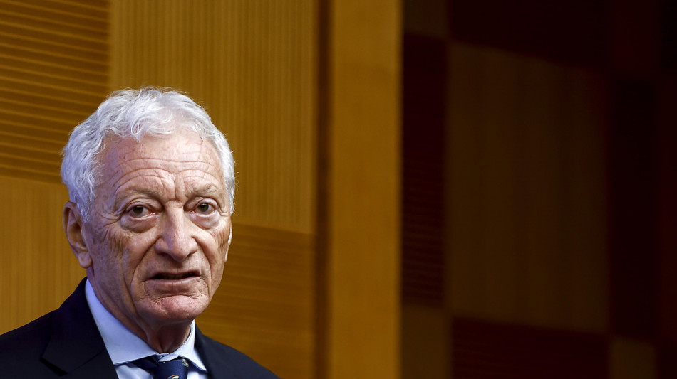 Armani: n.1 Coni Buonfiglio, 'sei stato medaglia d'oro eleganza'