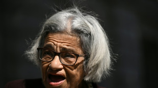 La madre de un opositor egipcio-brit&aacute;nico detenido acaba su huelga de hambre