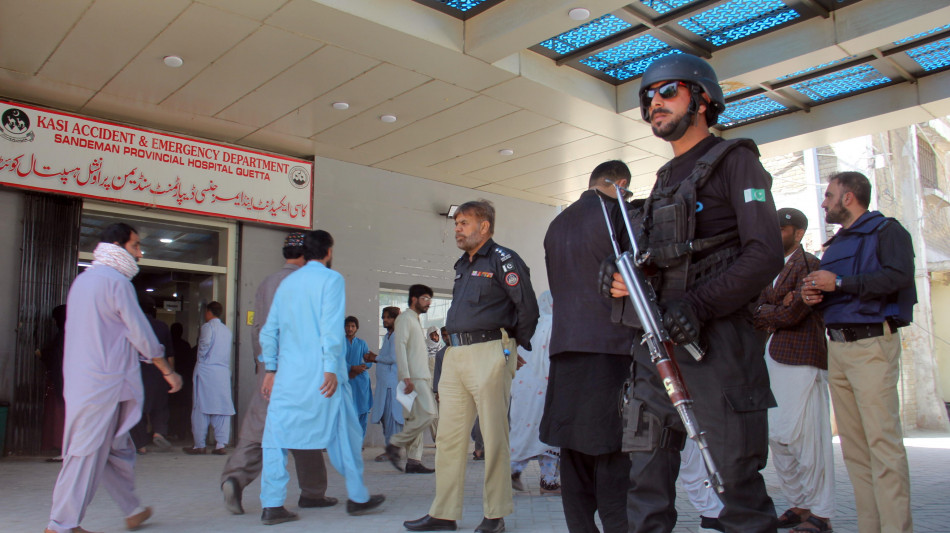 Pakistan, tre poliziotti uccisi in un attacco in Belucistan