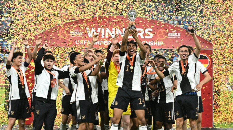 Flick &uuml;ber U17: "Fantastischer, toller Erfolg"