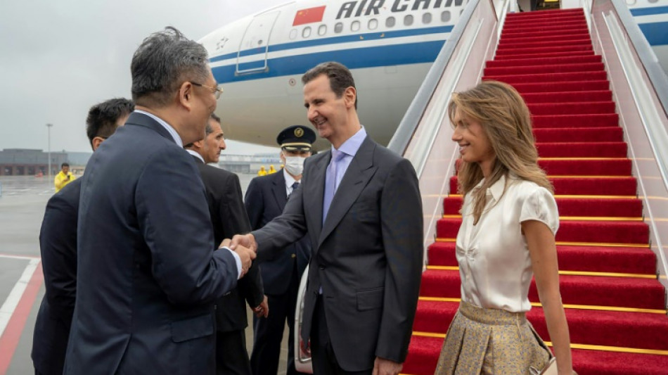 Presidente chin&ecirc;s recebe s&iacute;rio Bashar al-Assad e anuncia rela&ccedil;&atilde;o 'estrat&eacute;gica'