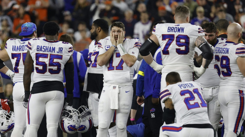 Football: Hamlins Zustand unver&auml;ndert kritisch