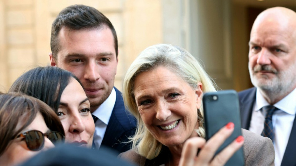 Pr&eacute;sidente ou rien, Le Pen laisse Bardella &agrave; l'arri&egrave;re-plan