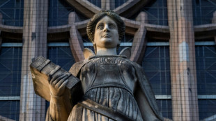 WM-Sommerm&auml;rchen: Prozess gegen Ex-DFB-Generalsekret&auml;r Schmidt vorl&auml;ufig eingestellt