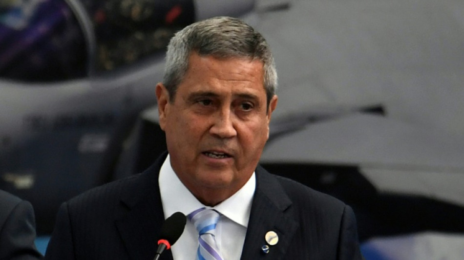 Ex-ministro Braga Netto &eacute; preso em investiga&ccedil;&atilde;o por trama golpista