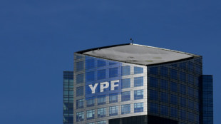 Juíza dos EUA ordena que Argentina entregue 51% das ações da YPF