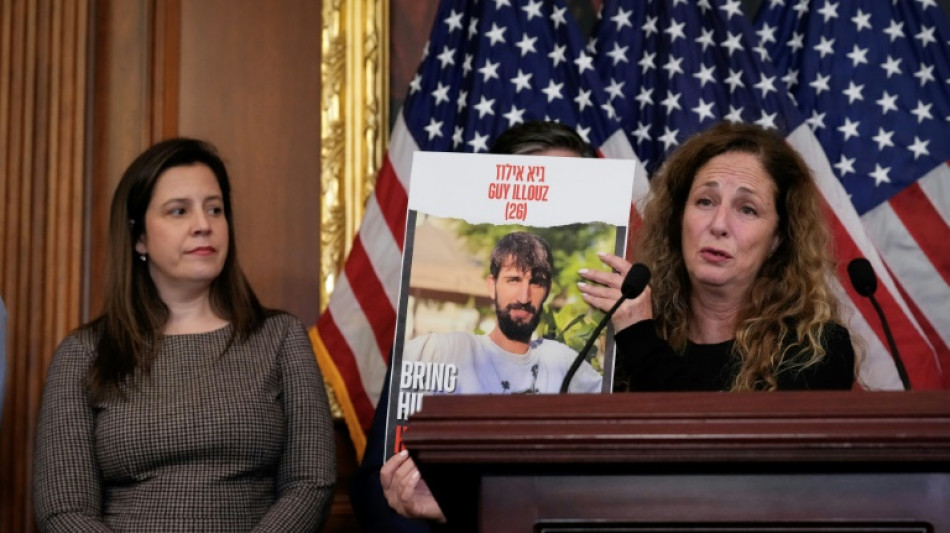 Cada dia &eacute; 'uma eternidade', dizem fam&iacute;lias de ref&eacute;ns do Hamas no Congresso dos EUA