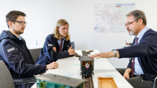 Drei Viertel der 20- bis 24-J&auml;hrigen arbeiten - h&ouml;chster Stand seit Jahrzehnten 