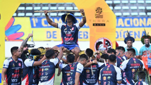 Dan&ccedil;as ancestrais e pol&iacute;tica no primeiro torneio de futebol ind&iacute;gena do Brasil