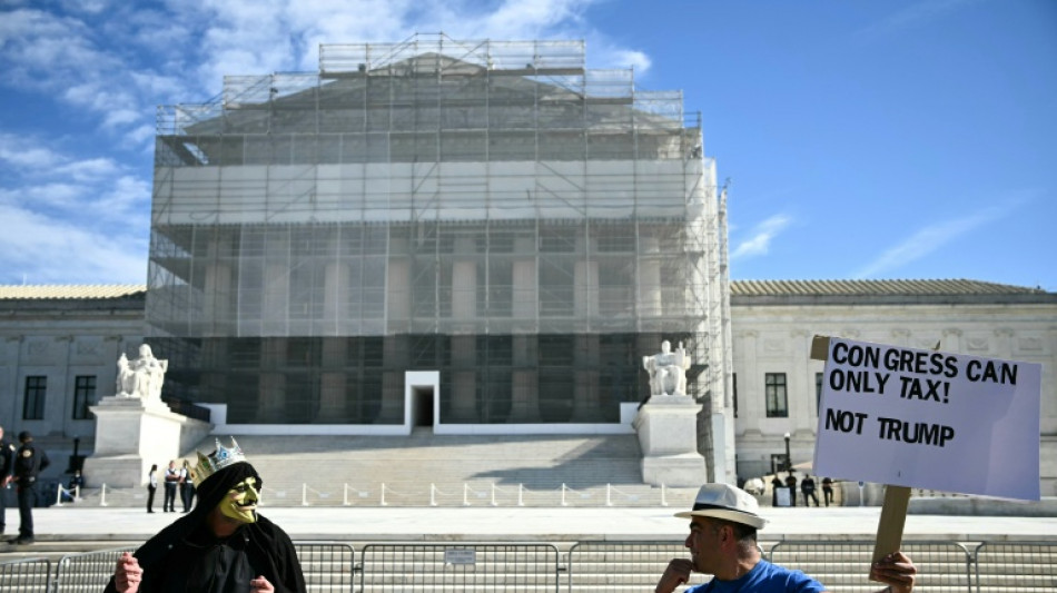 La Cour supr&ecirc;me se montre sceptique face aux droits de douane de Trump 