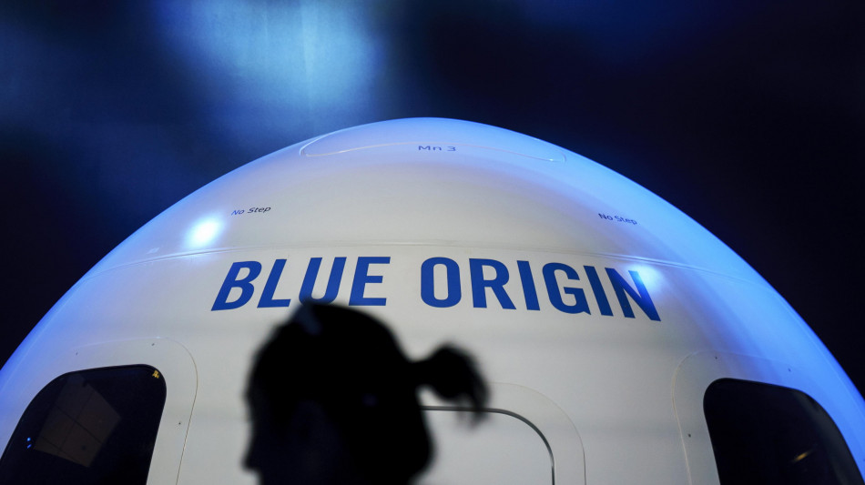 Terzo volo per il razzo New Glenn di Blue Origin, riuscito a met&agrave;