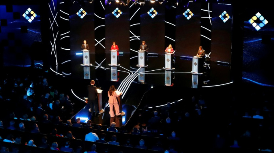 Candidatos &agrave; presid&ecirc;ncia da Argentina se enfrentam em debate acalorado