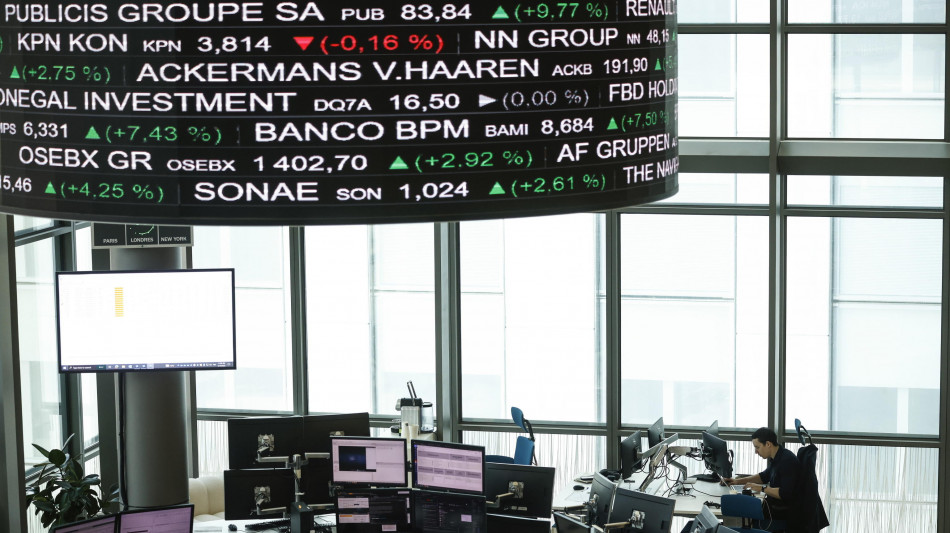 Borsa: Europa in ordine sparso dopo la Bce, Milano -0,29%