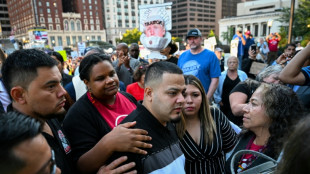 US judge temporarily blocks deportation of Salvadoran man in immigration row