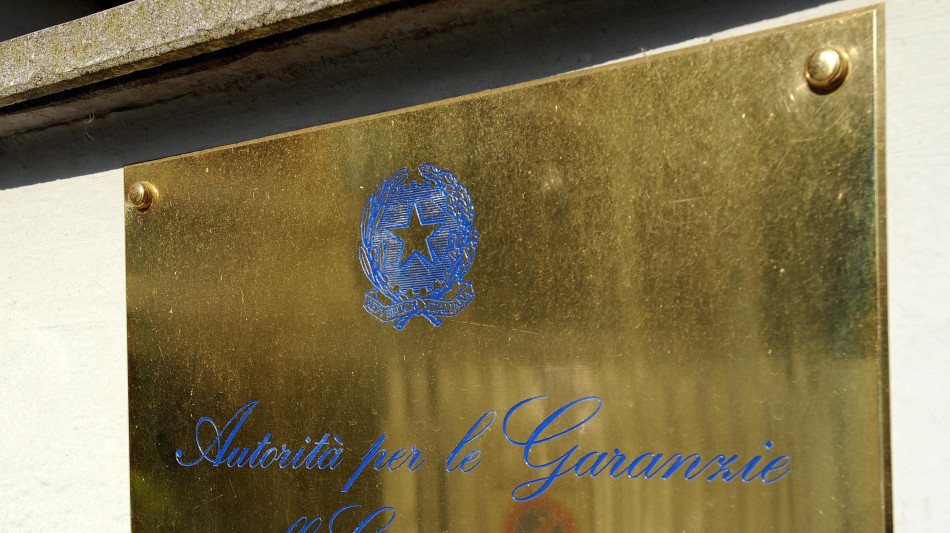 Agcom, s&igrave; a regole per verifica maggiore et&agrave; utenti online