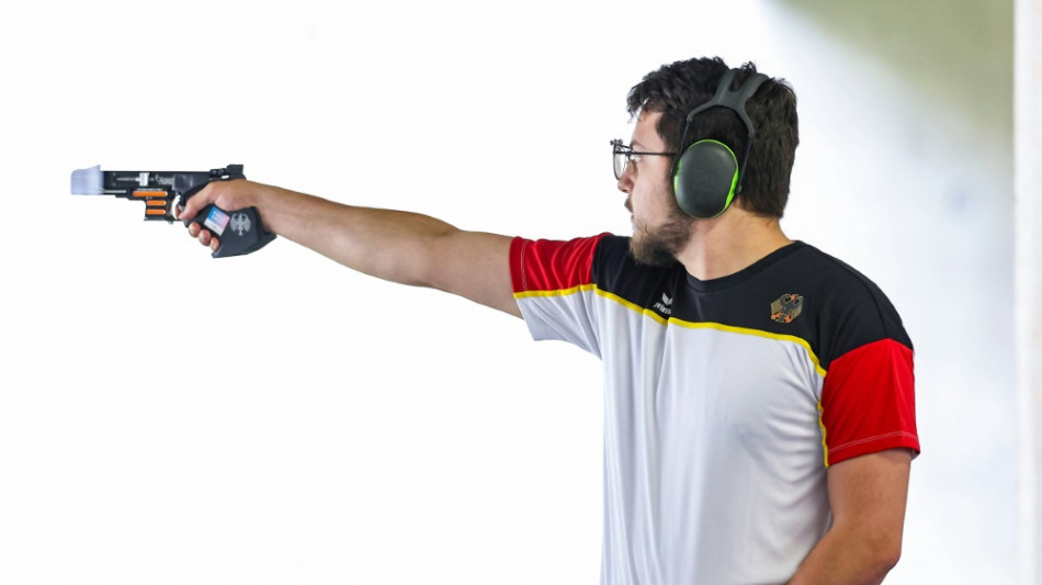 Schie&szlig;en: Peter Vierter mit der Schnellfeuerpistole