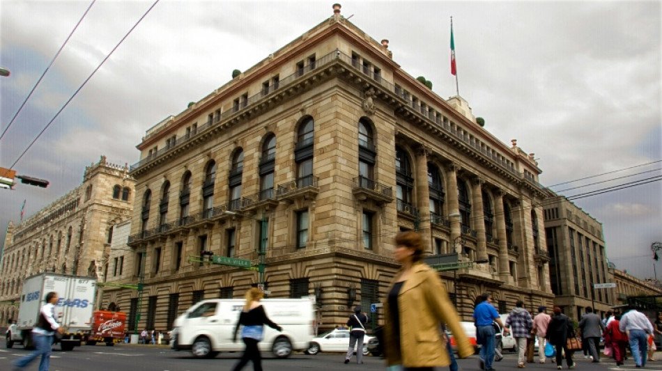El banco central de M&eacute;xico mantiene su tasa de referencia sin cambios