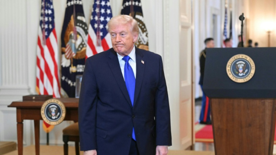 Novas tarifas americanas entram em vigor ap&oacute;s decis&atilde;o da Suprema Corte