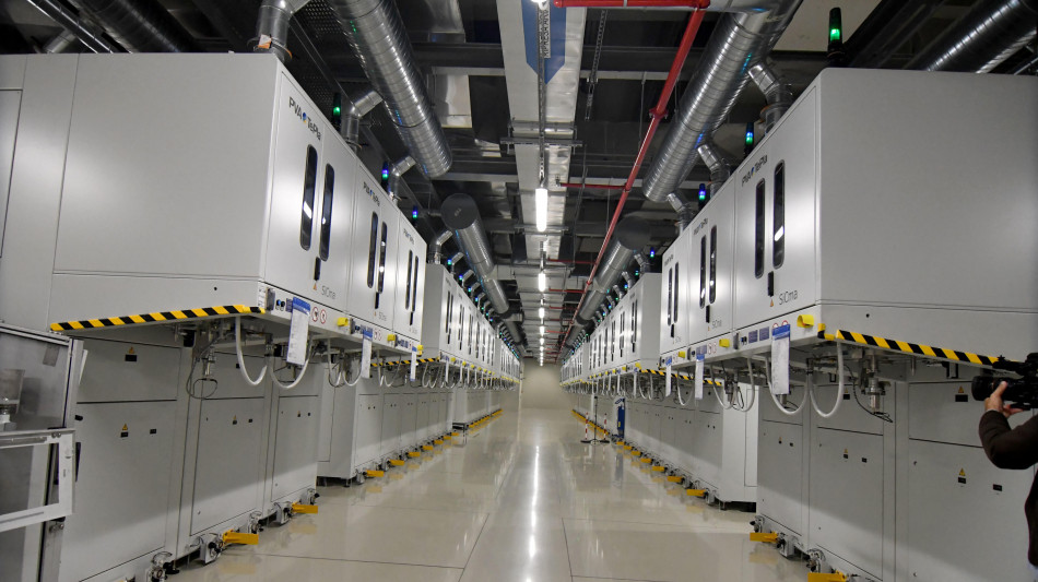 Stm chiude il 3/o trimestre con ricavi in crescita a 3,76 miliardi di dollari